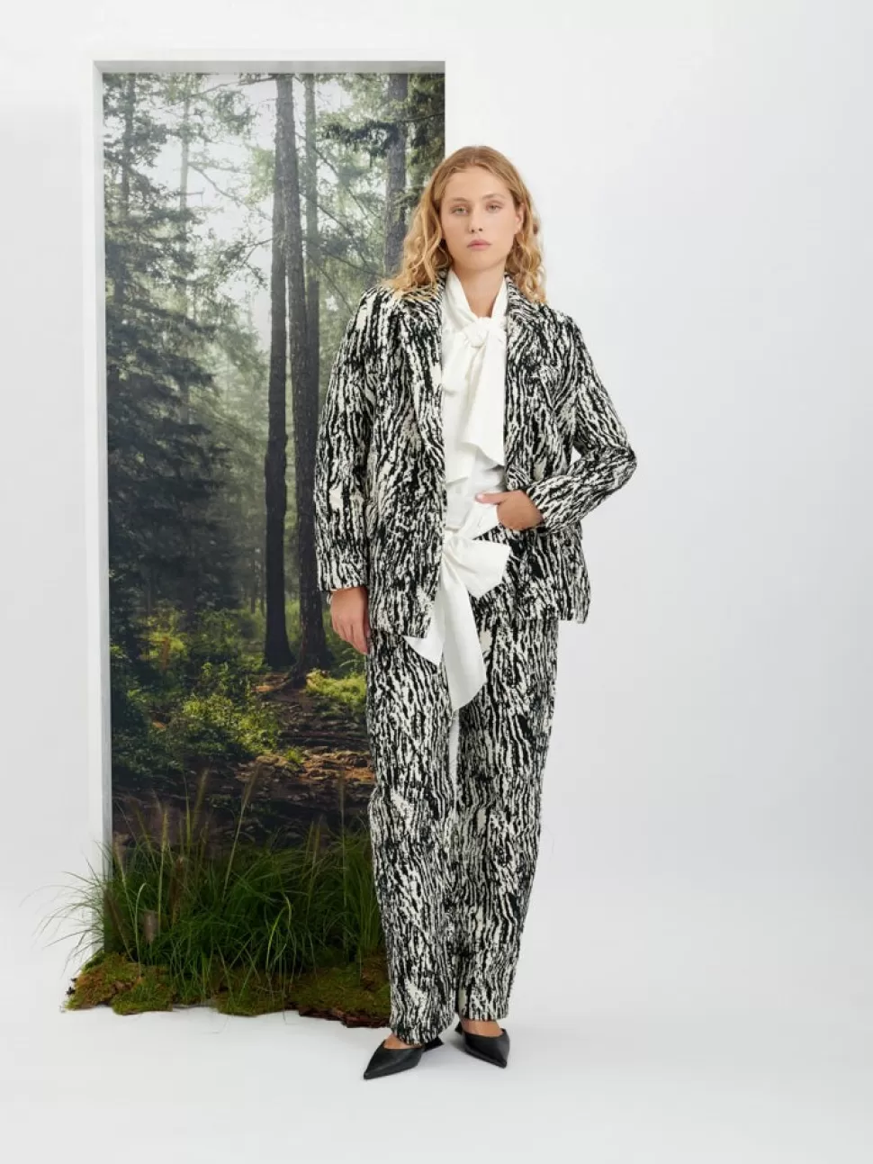 Jackets | Ghospell | Sister Jane Ghospell Giana Jacquard Blazer Ink Black