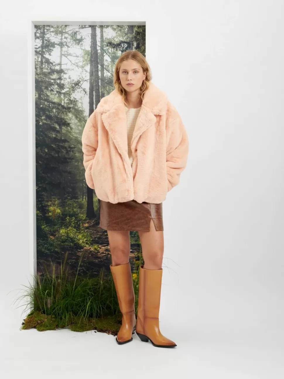 Jackets | Ghospell | Sister Jane Ghospell Veronica Faux Fur Coat Pale Peach